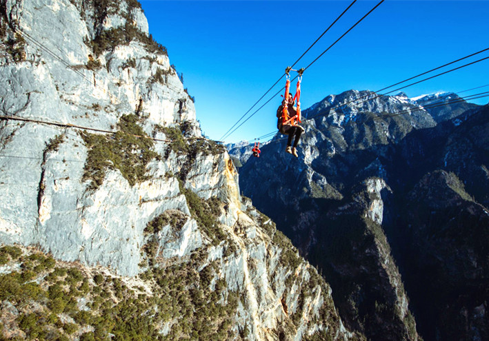 網(wǎng)紅景點(diǎn)打卡｜體驗(yàn)云南最長(zhǎng)高空滑索！